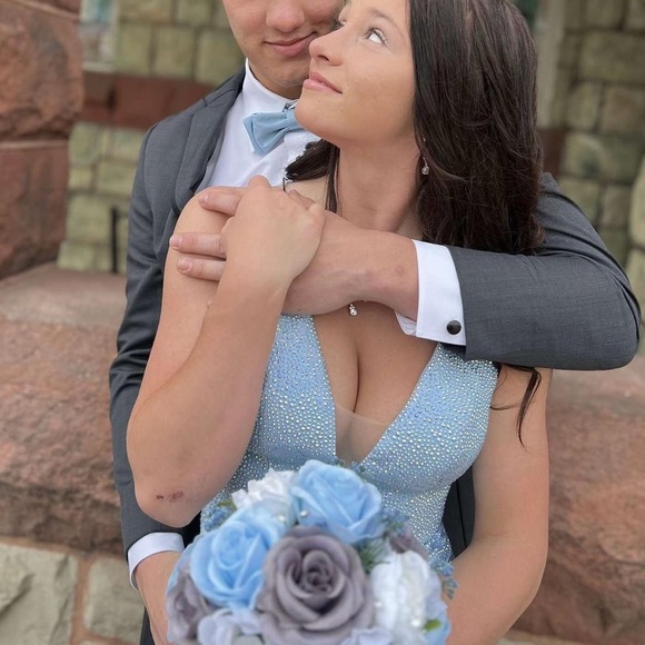 CINDERELLA BLUE SHERRI HILL SIZE 2 PROM DRESS - Picture 5 of 8